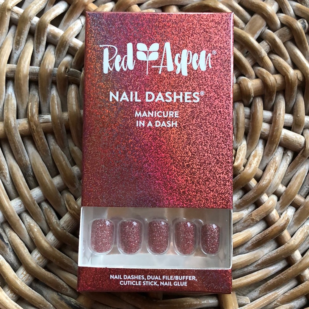 Mrs. Claws red glittery nail dashes